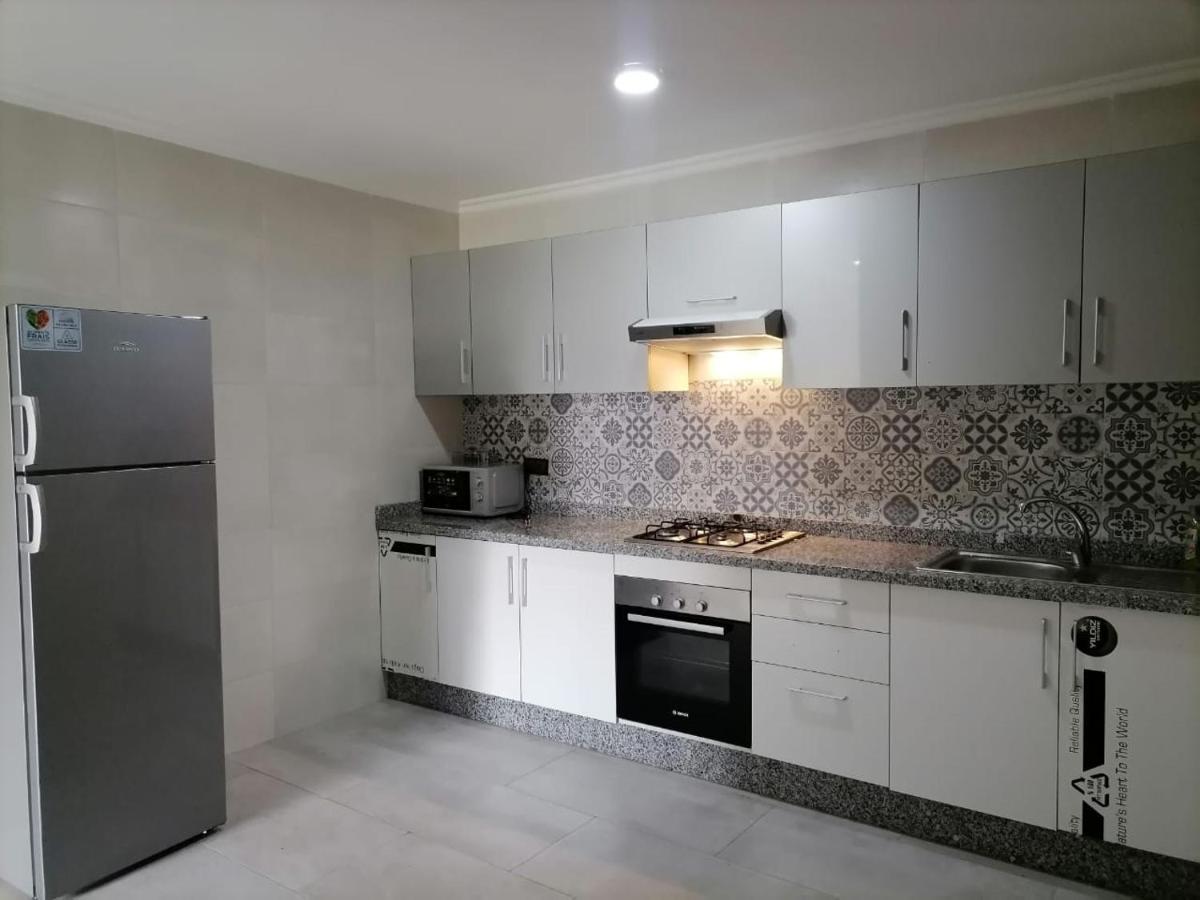 Apartment Chakira Family Only Tanger Buitenkant foto